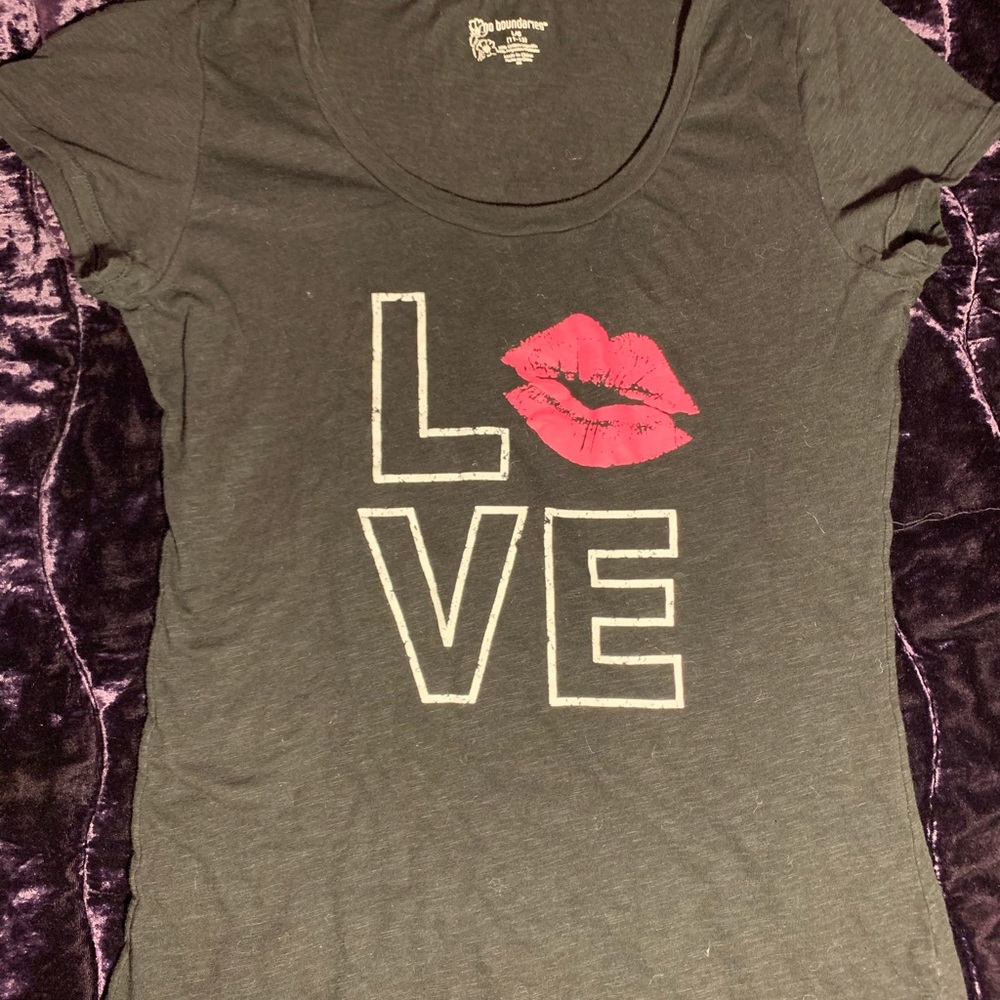 Black graphic tee